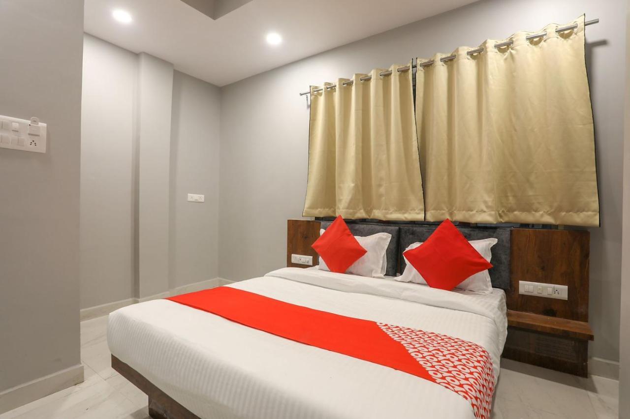 Hotel Shankar 우자인 외부 사진