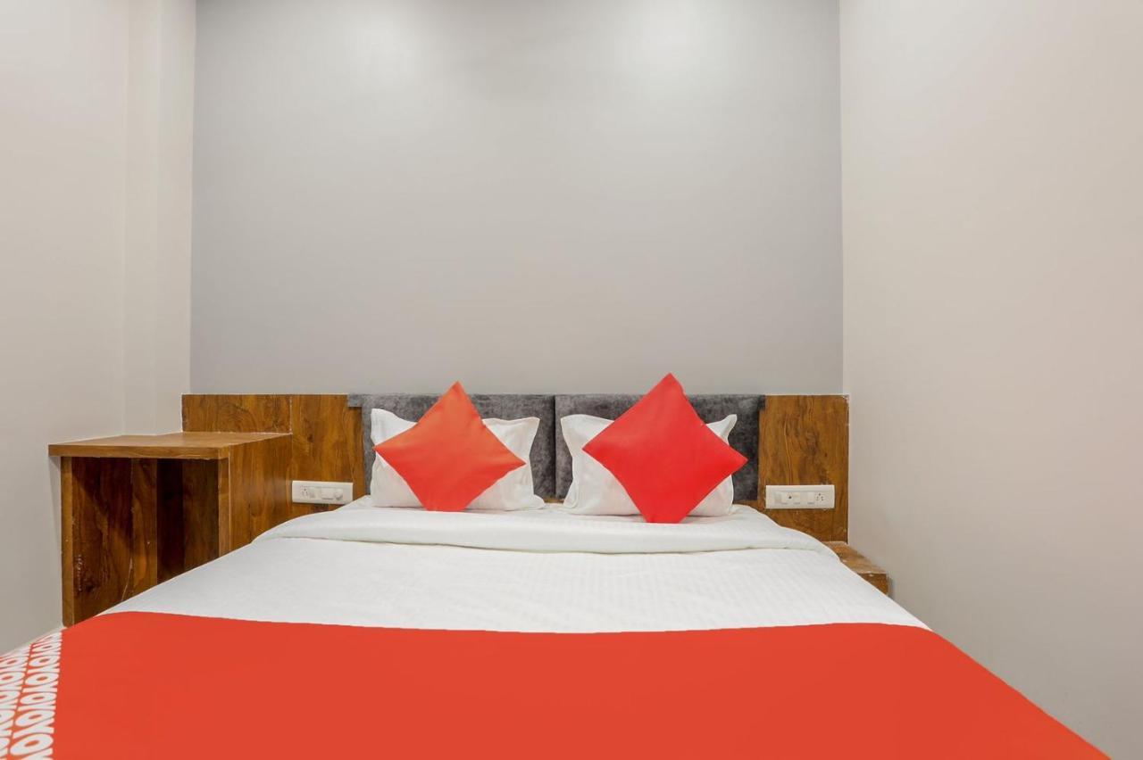 Hotel Shankar 우자인 외부 사진