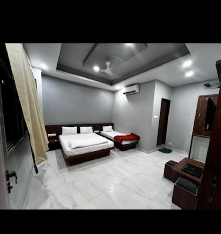 Hotel Shankar 우자인 외부 사진